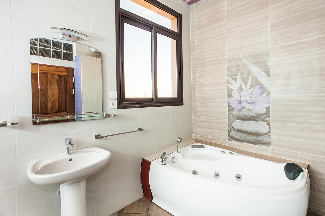 Oceanis Home & Voyages Ivato  ภายนอก รูปภาพ